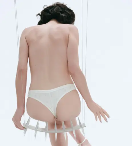 Image 12327818 from Hari Nef