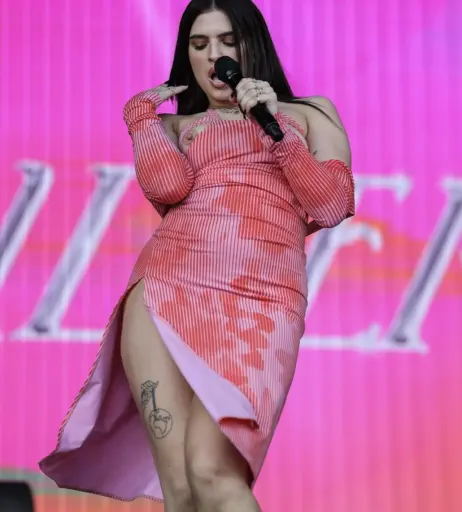 Image 12321141 from Mae Muller