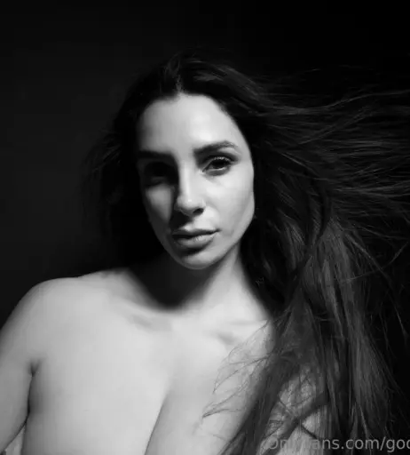 Image 12338643 from Isamobella / goodwithmytongue / Isabella Monreal / elenalengua