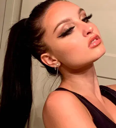 Image 12380382 from beebee ASMR