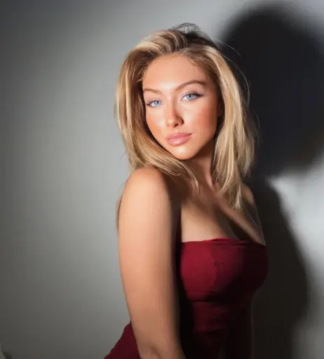 Image 12267123 from Heloise Hut