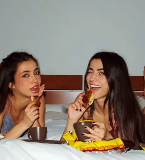 Image 12266628 from Lucrelisa - la.vica_ (twins)