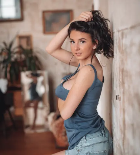 Image 12276921 from Laurine