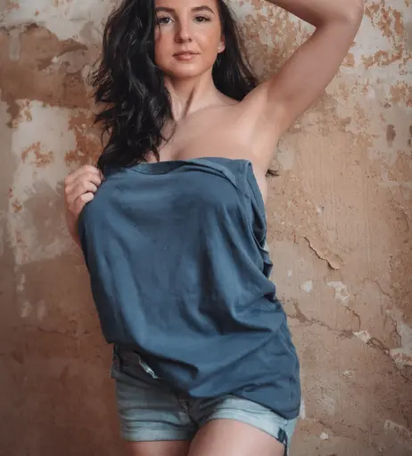 Image 12276939 from Laurine