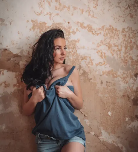 Image 12276950 from Laurine