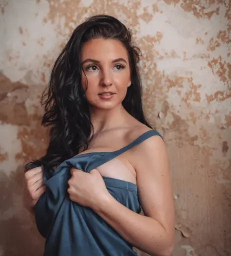 Image 12276942 from Laurine