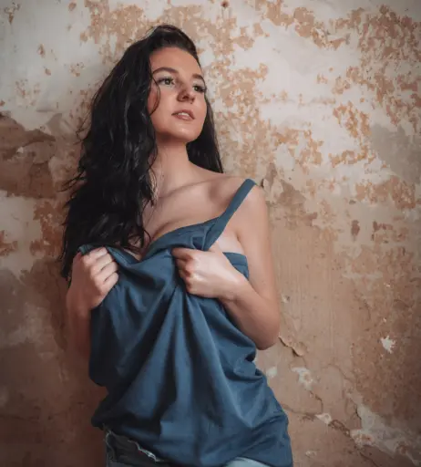 Image 12276947 from Laurine