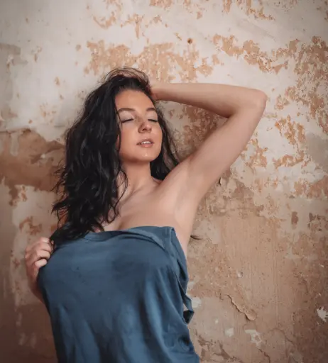 Image 12276946 from Laurine