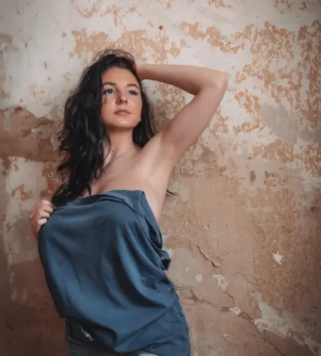 Image 12276945 from Laurine