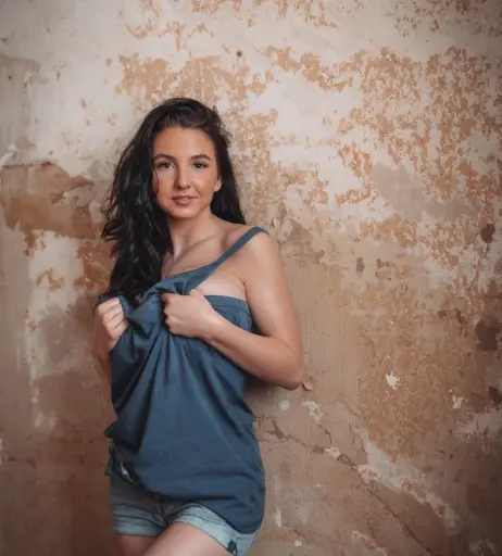 Image 12276949 from Laurine