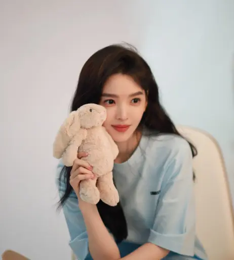 Image 12116519 from Zhang Ruonan  章若楠