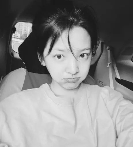 Image 12116534 from Zhang Ruonan  章若楠