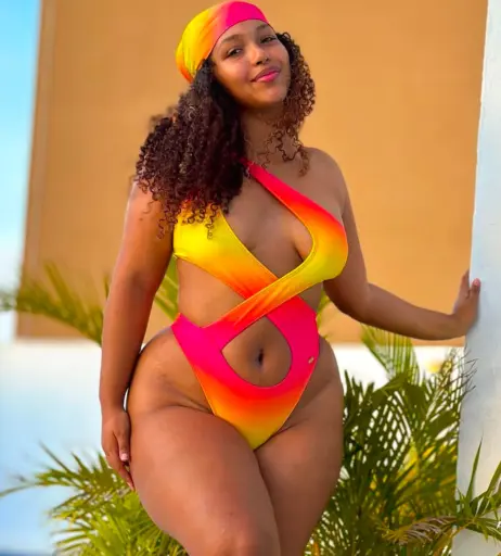 Image 12119762 from Thick baddie @majovergarag_