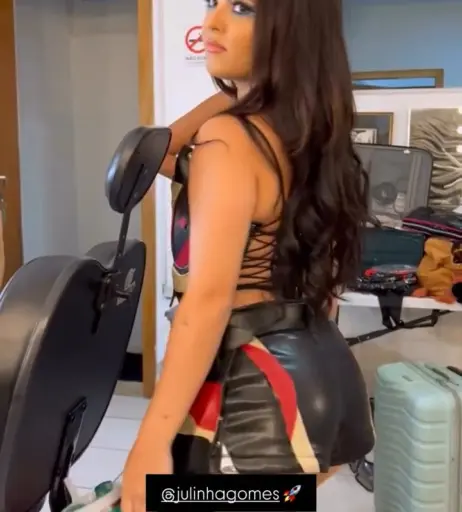 Image 12127320 from Julia Gomes