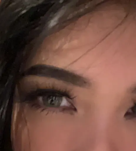 Image 12126043 from Ywuria