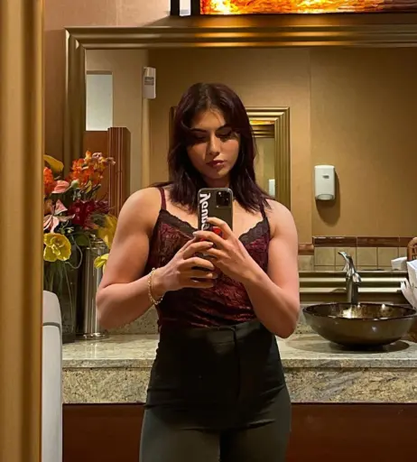 Image 12121788 from buffcheeks