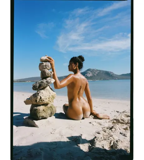 Image 12120119 from Geenah P