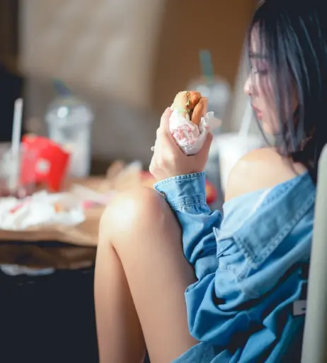 Image 12135358 from Tharinton Donmuenstri / nimtharin