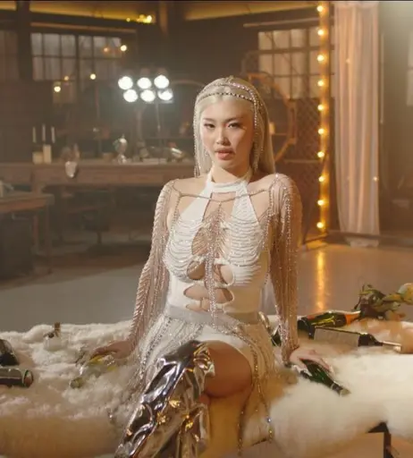 Image 12103658 from Juasicko