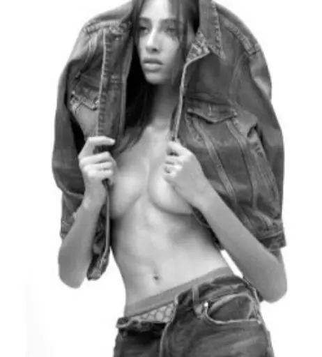 Image 12057135 from Yasmin Wijnaldum