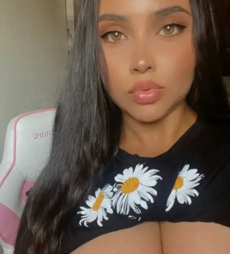 Image 12053313 from Eloisa Chairez / cybergirrl / paradisepeach1 / sincerely.eloisa