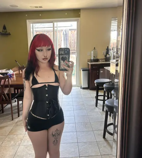 Image 12052477 from delusionalslvt / itzhannahrae / sinfulbae