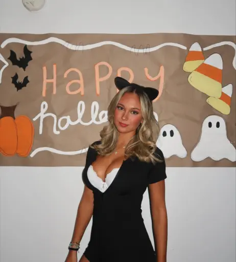 Image 12064489 from Sienna Holland