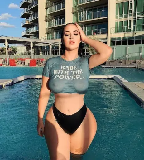 Image 12066838 from Holly Luyah