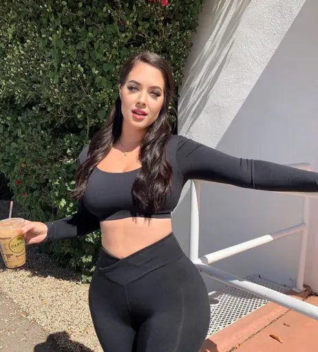 Image 12066843 from Holly Luyah