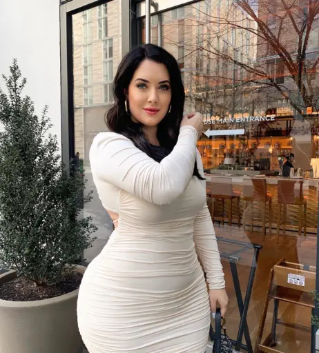 Image 12066841 from Holly Luyah