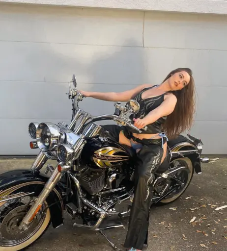 Image 12060178 from Erin Marley Klay /  erinmarleyklay