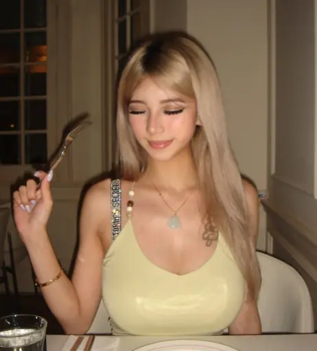 Image 12063875 from caroline_slt8