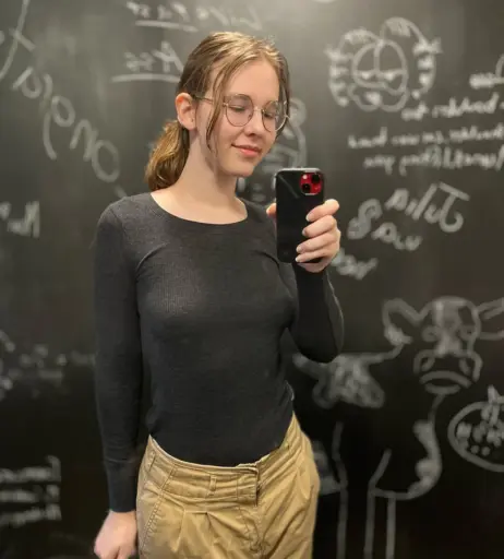 Image 12074589 from Liv Agar