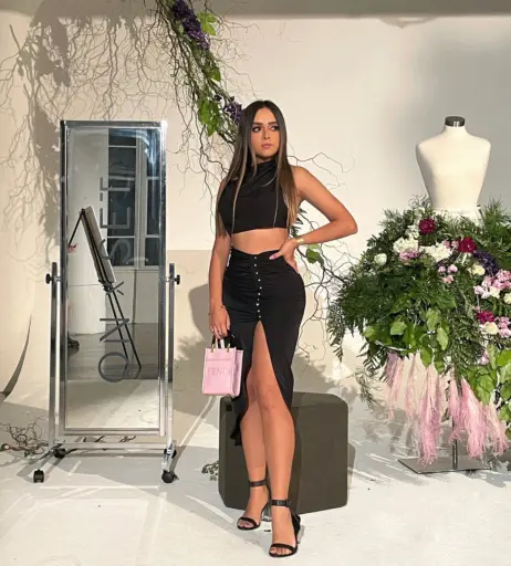 Image 12041448 from Amablitz