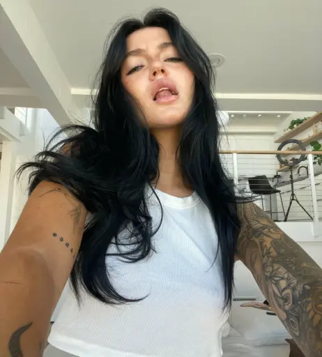 Image 12041645 from lunaelliee - bvchfvce