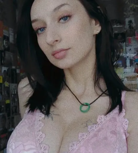 Image 12018296 from Roxy Milano