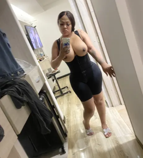 Image 12014652 from Lacey Duvalle