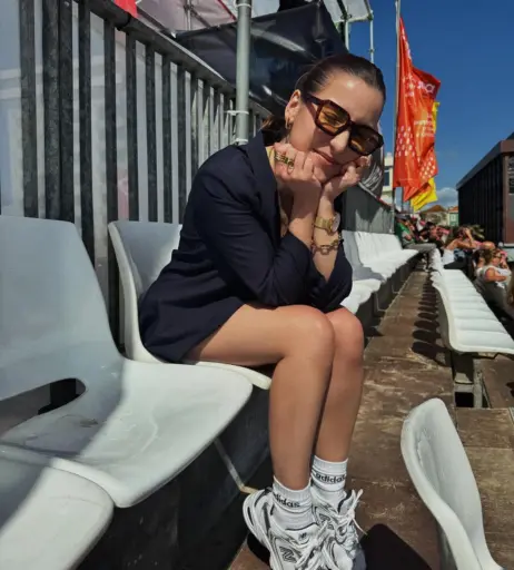 Image 12011101 from Apo / apollinegrmz / apolline_guer