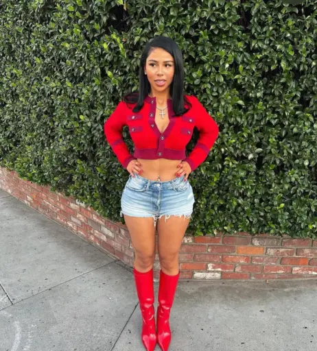 Image 12028539 from Mariah the Scientist / Mariah Amani Buckles / mariahthescientist