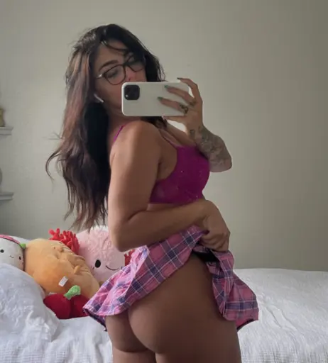 Image 12020109 from Emily Rinaudo | EmjayyPlays