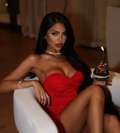 Image 12038153 from Aneeqa Farid