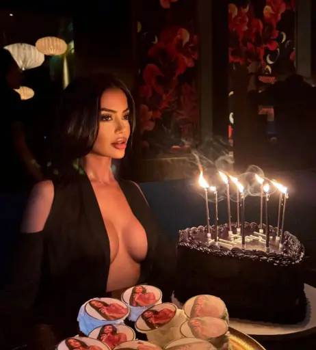 Image 12038151 from Aneeqa Farid