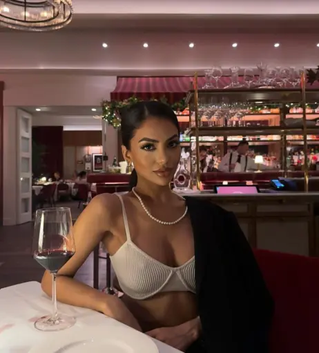 Image 12038170 from Aneeqa Farid