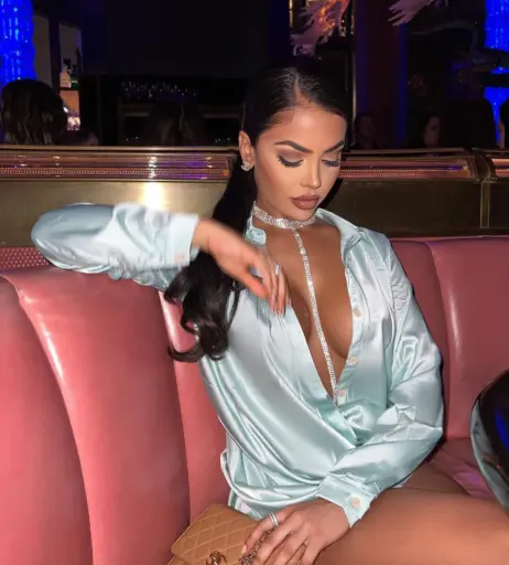 Image 12038176 from Aneeqa Farid