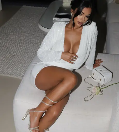 Image 12038174 from Aneeqa Farid