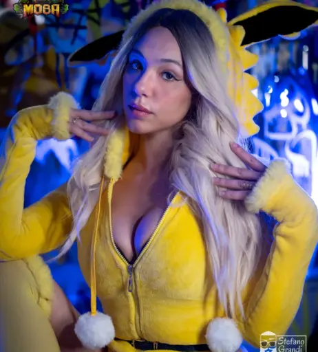 Image 12035575 from Livia De Luca / LaLoviaa / quelaag92 [Busty Italian]