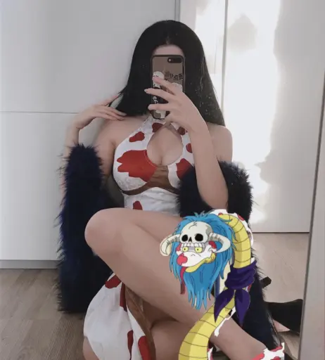 Image 12037453 from Miruqi