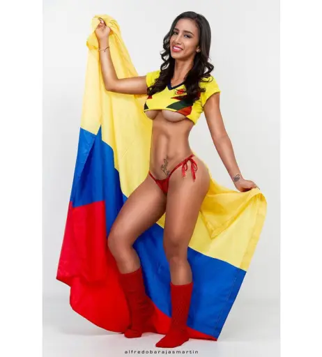 Image 12037117 from Daniela Castillo / @danycastillo_92