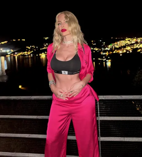 Image 12036054 from Hande Sarıoğlu