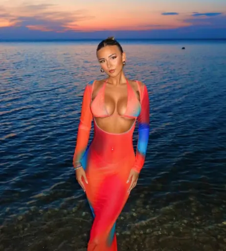 Image 12030931 from Arianna Felber